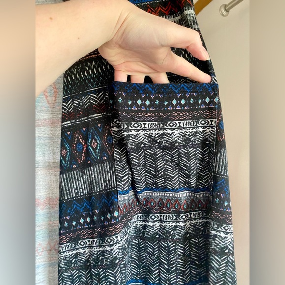 Lularoe Sarah Cardigan - Picture 3 of 7